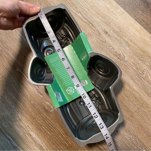 Nordic Ware Buche De Noel Yule Log Christmas baking Pan bakeware 9 cups NEW - Picture 10 of 10